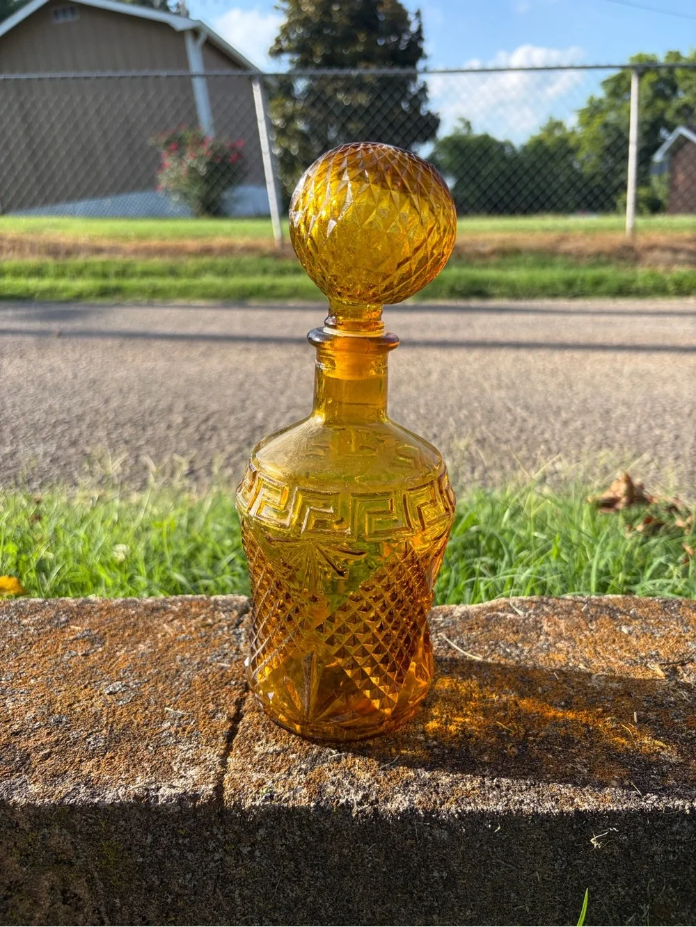Amber Glass Decanter With Stopper